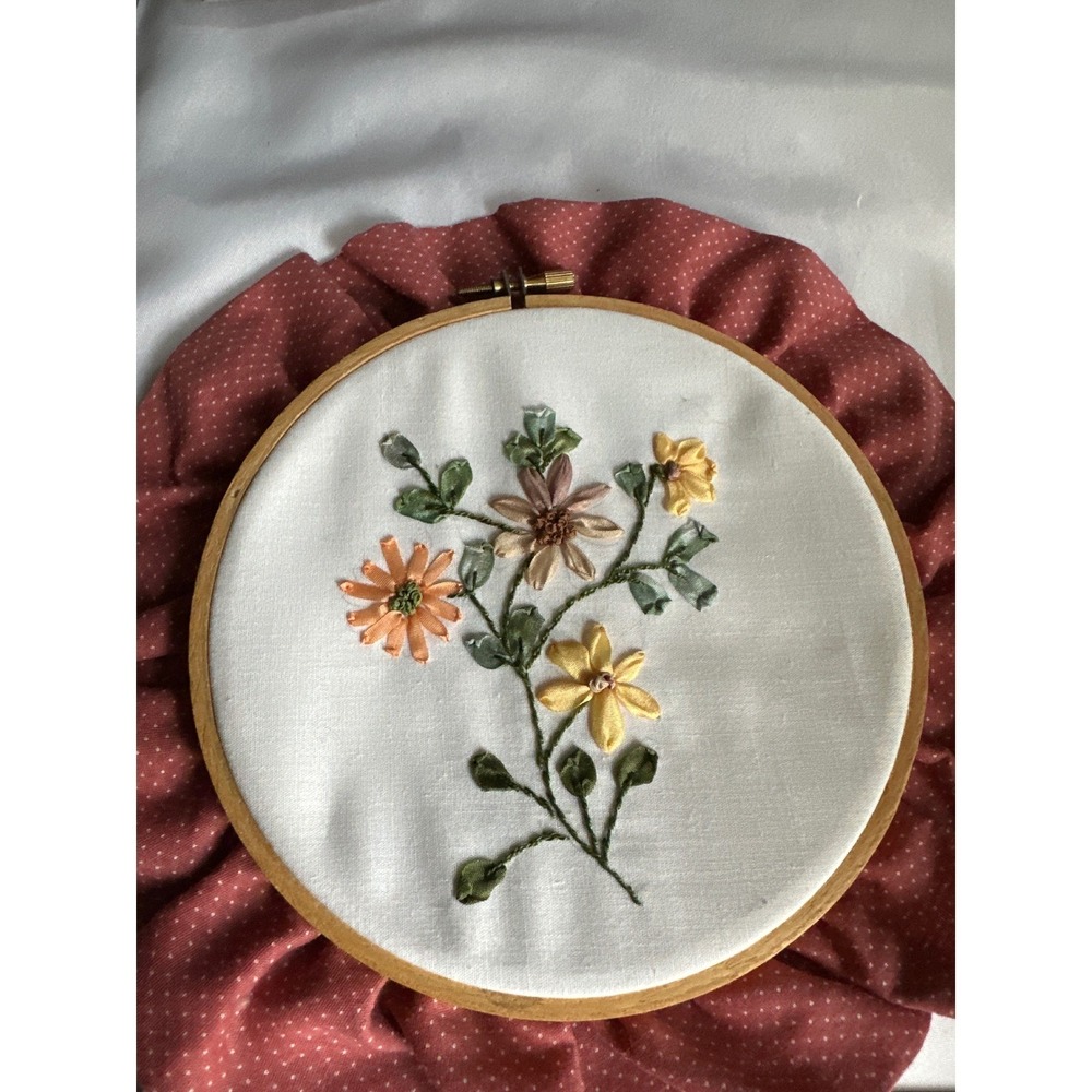 Handmade Silk Ribbon Embroidery Floral Hoop Art 6" Wood Frame‎ Polka Dot Ruffle